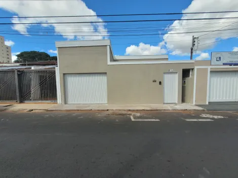 Casa Comercial para locação e venda no bairro Fundinho.