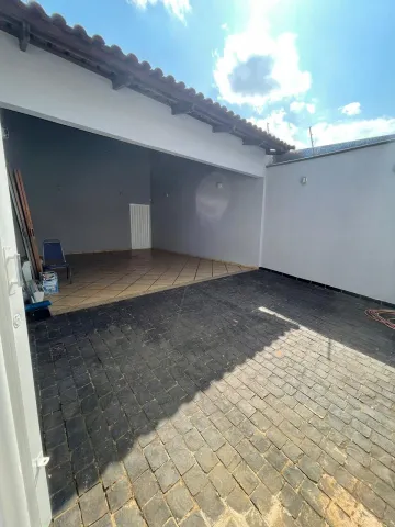 Uberlandia Patrimonio Casa Locacao R$ 6.500,00 3 Dormitorios 5 Vagas Area do terreno 420.00m2 Area construida 220.00m2